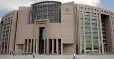 İstanbul Adalet Sarayı'na Başkasına Ait Kimlikle Girmek İsteyen 2 Kişi Yakalandı
