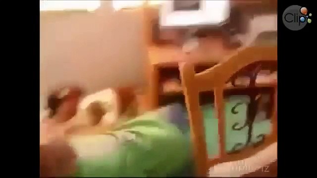 Tốp 100 kiểu nhát ma vui nhộn 2012, =)) hai huoc nuoc ngoai,