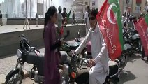 ایم کیوایم اور جماعت اسلامی کا دعوه کہ پی تی آئ کے پاس 245 میں پولنگ ایجنٹ بھی نہیں درست لگ رہا ہے -Outsiders in PTI Rally
