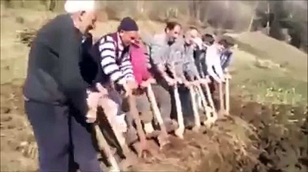 Sometimes an excavator just won't do - Best TimePass