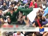 Protestors Wave Pakistani Flags In Held Kashmir Over Oppression By India-Geo Reports-15 Apr 2015
