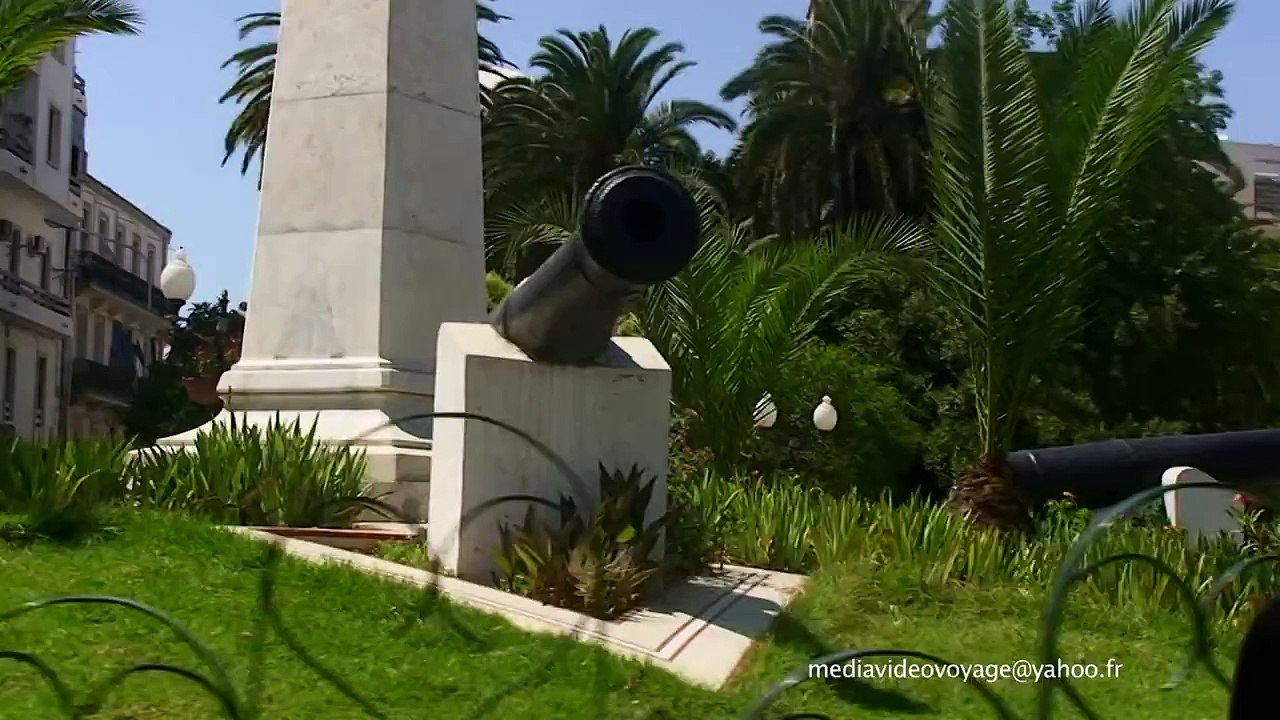 *****Algerie : Constantine, entre ciel et terre