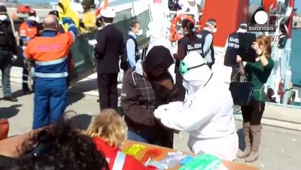 Seit Freitag fast 10.000 Flüchtlinge in Süd-Italien engetroffen