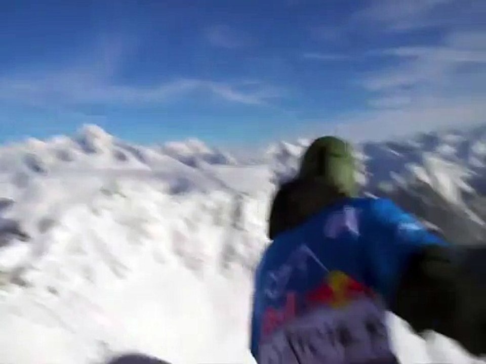 Fresh Powder and Backcountry Freestyle Skiing - Red Bull Linecatcher (2)