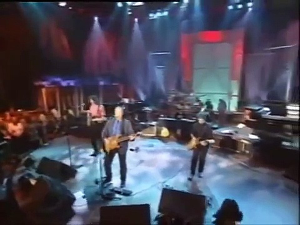 Dire Straits - Sultans of Swing MEEEGAAA GUITAR SOLO BY MARK KNOPFLER