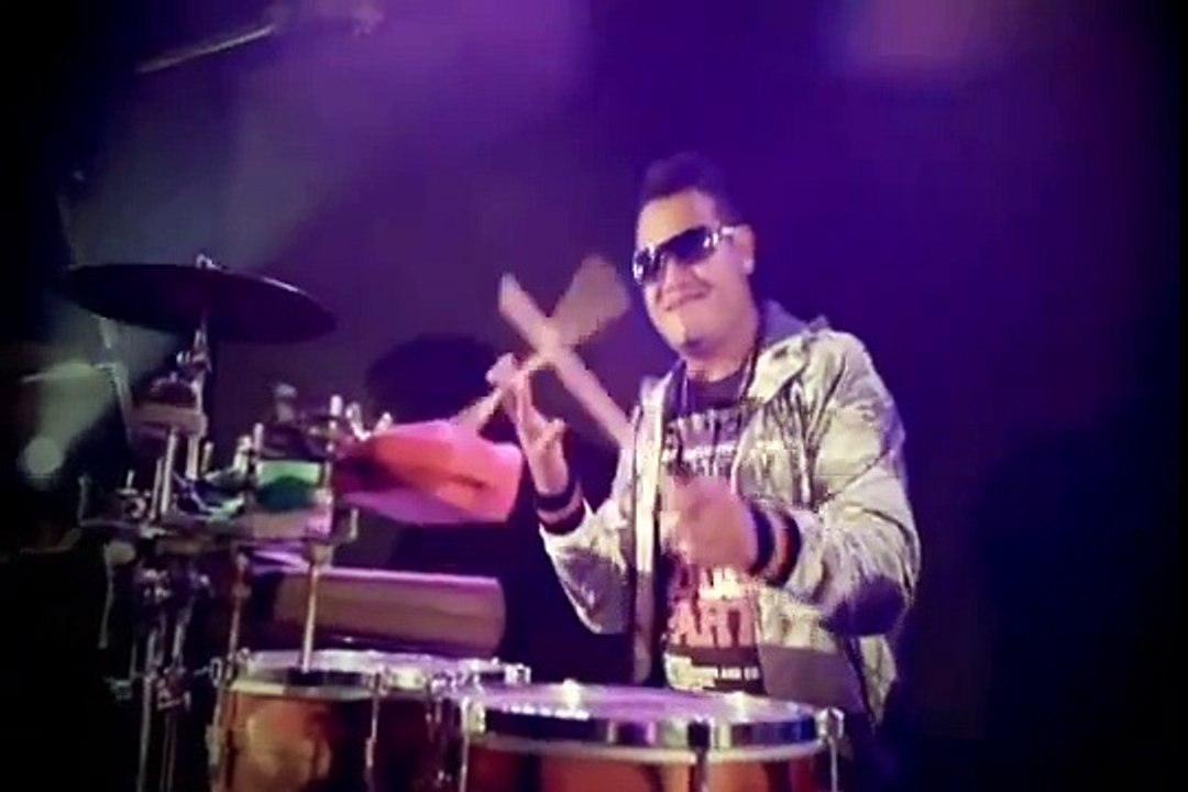 La Fievre Looka - El Amor Mas Grande del Planeta [Video Oficial].wmv