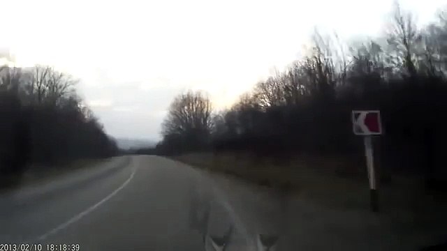 Сильно расстроился из-за того, что разбил машину