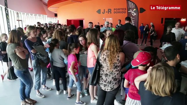 Brest. Public nombreux pour les handballeuses françaises