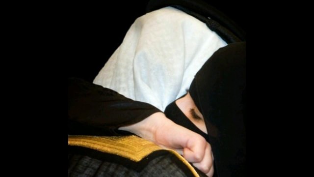 بنت تغني لحبيبها - حزن رومانسيه