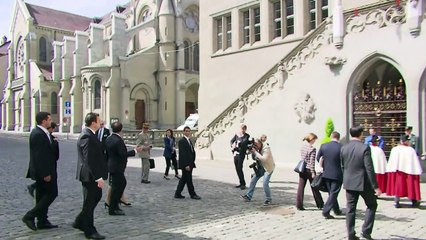 Hollande salue l'"amitié" franco-suisse