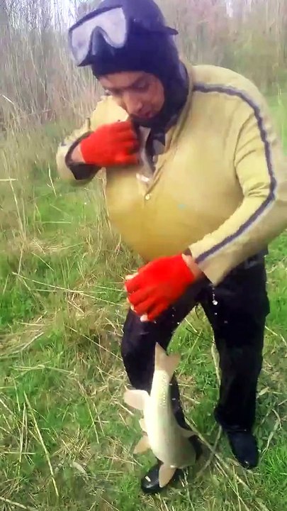 Balık adam dedikleri bu olsa gerek