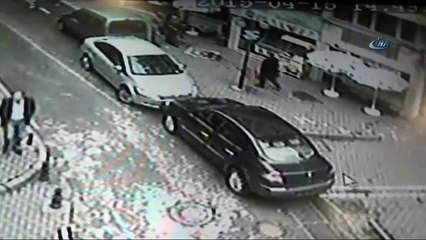 Otomobil hırsızlığı kamerada