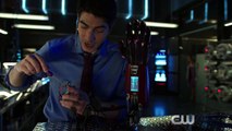 Arrow - Broken Arrow Clip (Super Hero Team Up)