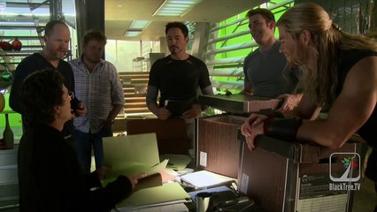 Mark Ruffalo and Scarlett Johansson debate the "Banner Desire" #HulkTasha