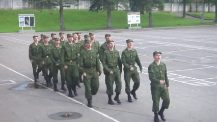 replika dobbelt Slibende Russian soldiers sing "Barbie Girl" - video Dailymotion