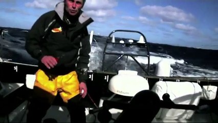 Incredible broach on a sailing boat