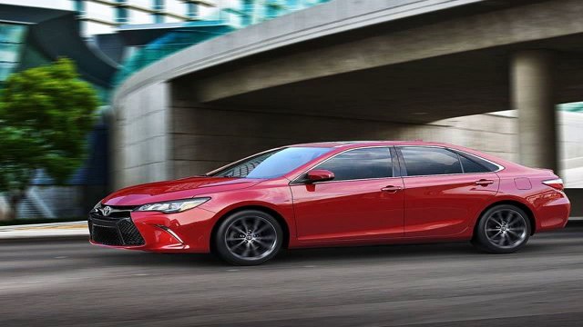 2015 | Ferrari Laferrari vs Mercedes Benz SLS AMG GT || VC