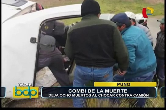 Puno: choque frontal entre combi y camión dejó ocho personas muertas (2/2)