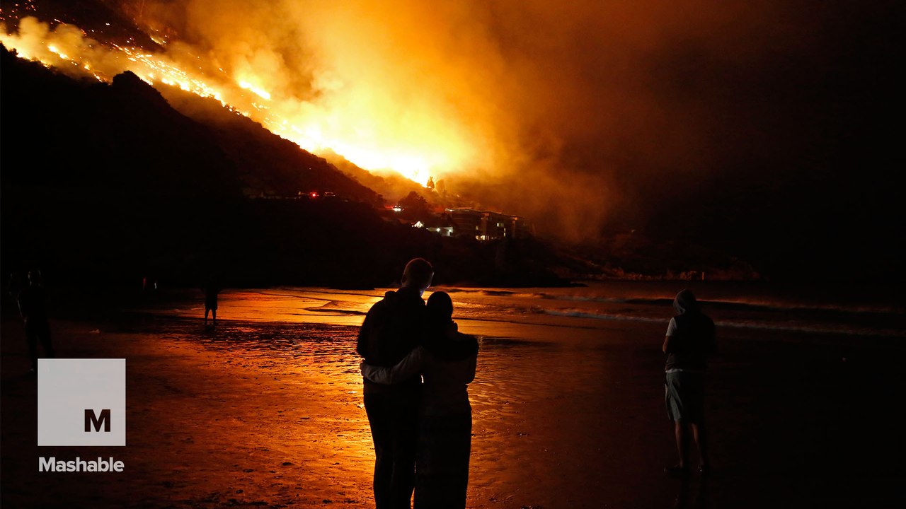 Hundreds forced to evacuate their homes in the South African city of Cape Town