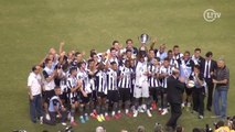Mesmo lesionado, Jefferson ergue troféu da Taça Guanabara
