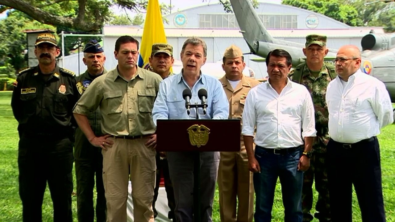 Santos retira suspensão de bombardeios