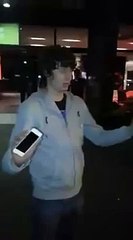 أمريكي يقلد سعودي موت الضحك