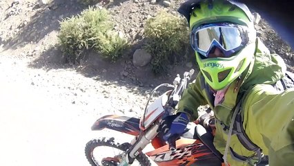 Moto: Viaje Lagunas de Epulafquén, Argentina