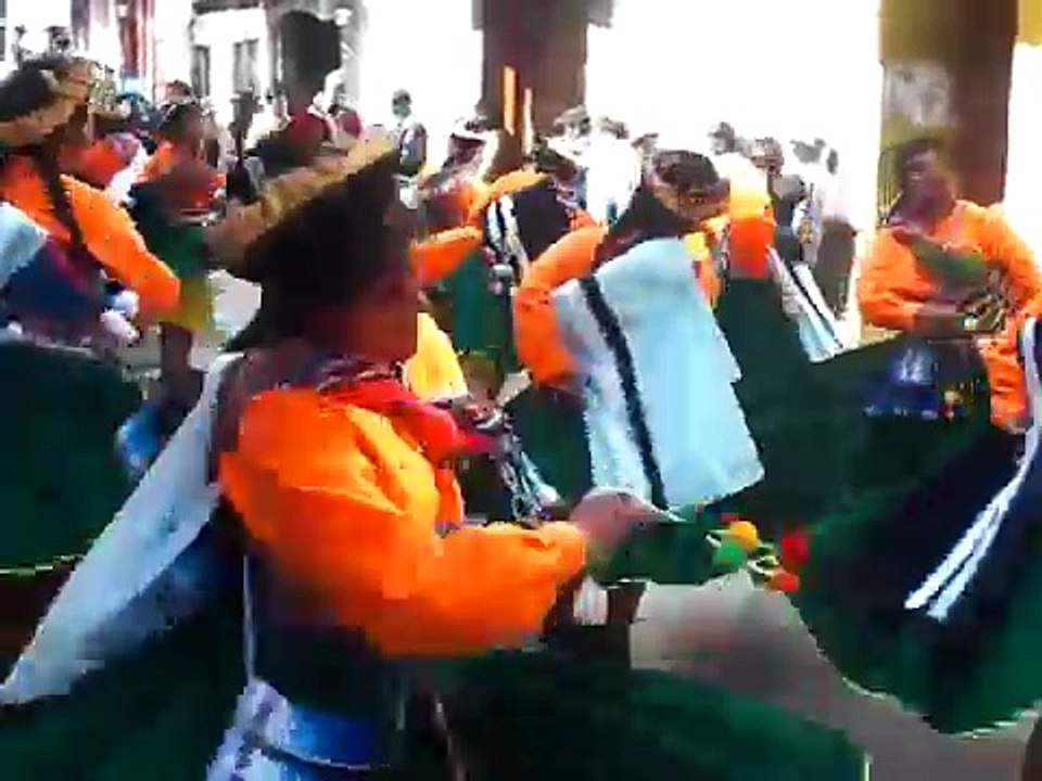 *SICURIS INTERCONTINENTALES AYMARAS DE HUANCANÉ*