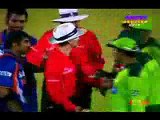 Fight Between Pakistan And Indian Players