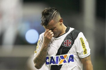 Doriva comenta saída de campo de Bernardo com choro