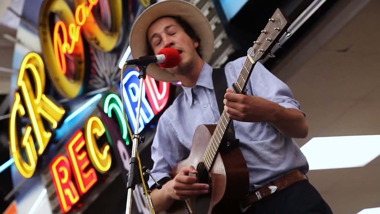 95bFM Breakfast Club:  Marlon Williams -- When I Was a Young Girl