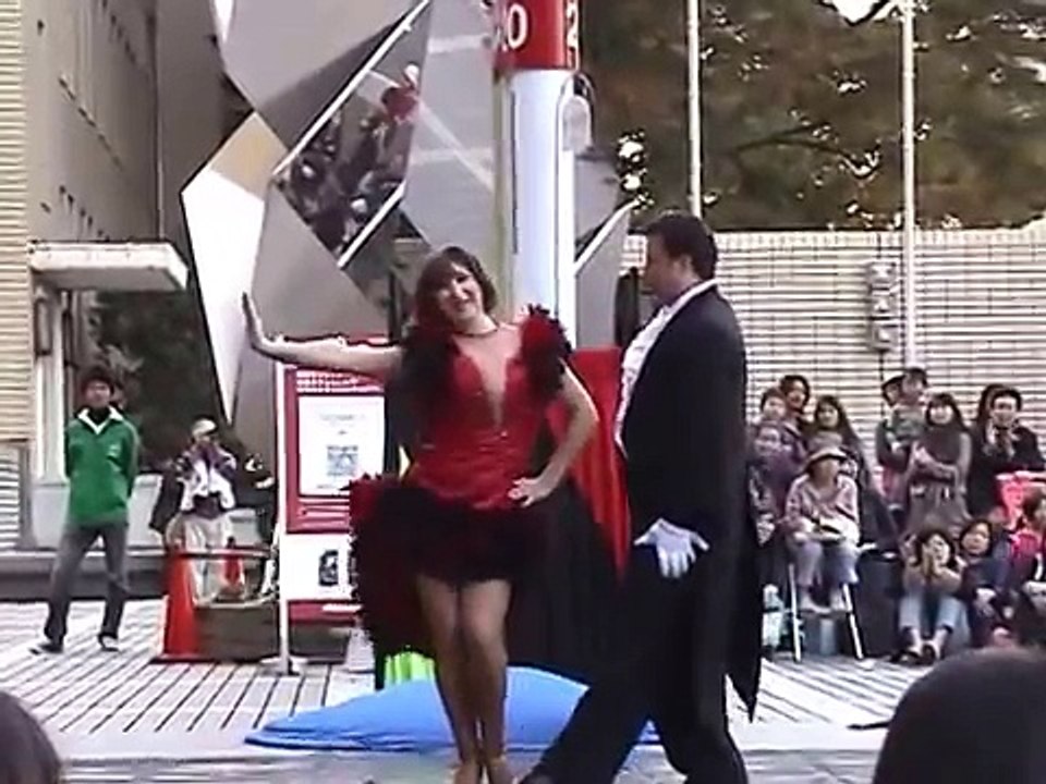①大人気,早着替え.世界3位何回見てもふしぎなﾌﾟﾛﾏｼﾞｯｸ208秒☆大道芸ワールドカップ in 静岡