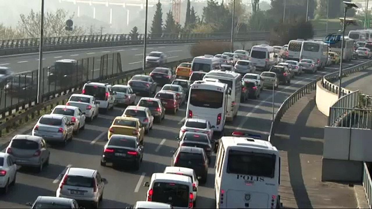 ’Orada bir köprü var uzakta’