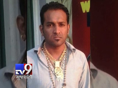 Tempo-bike gutted in fire after collision, one dies - Tv9 Gujarati