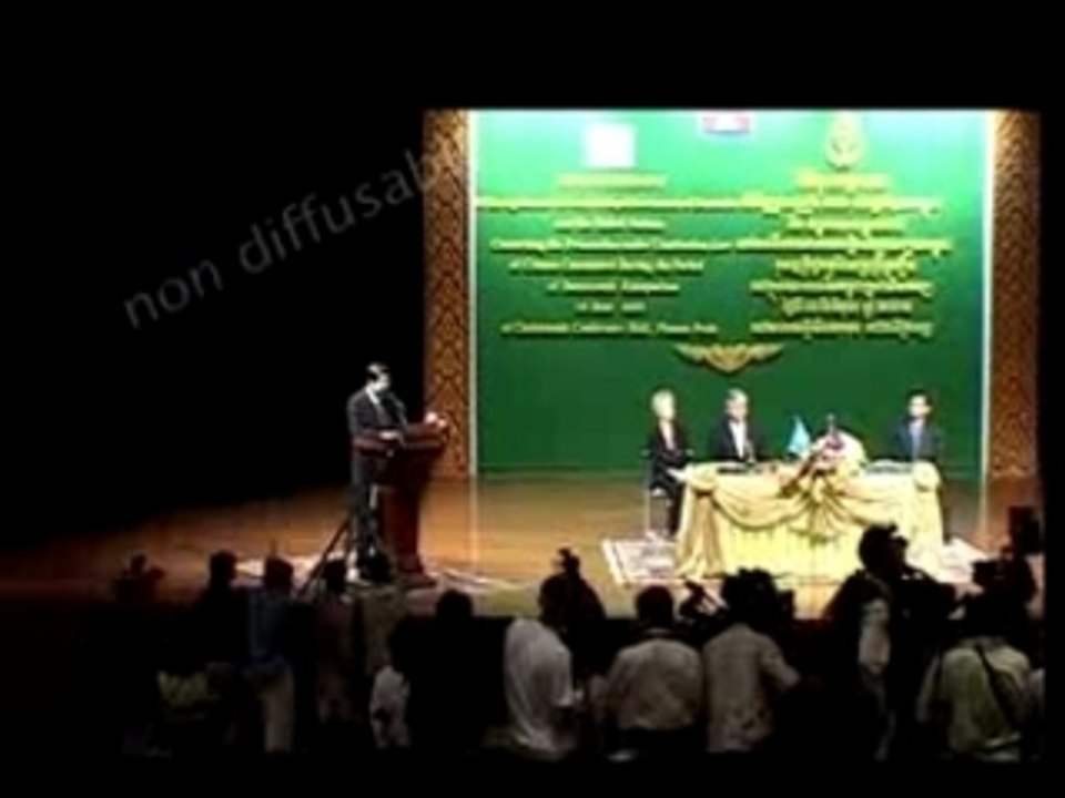 KHMERS ROUGES AMERS VF non diffusable