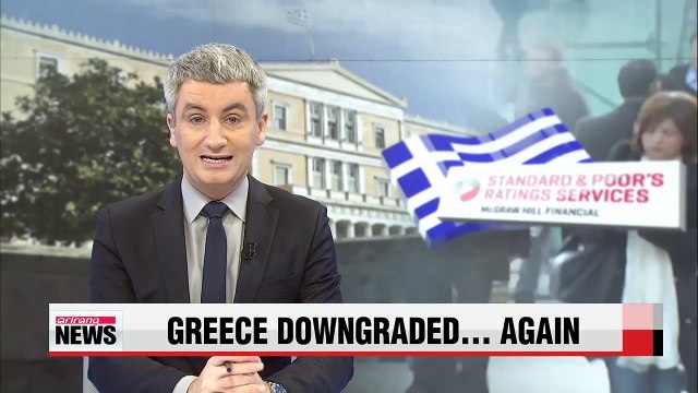 S&P cuts Greece's debt rating further into junk