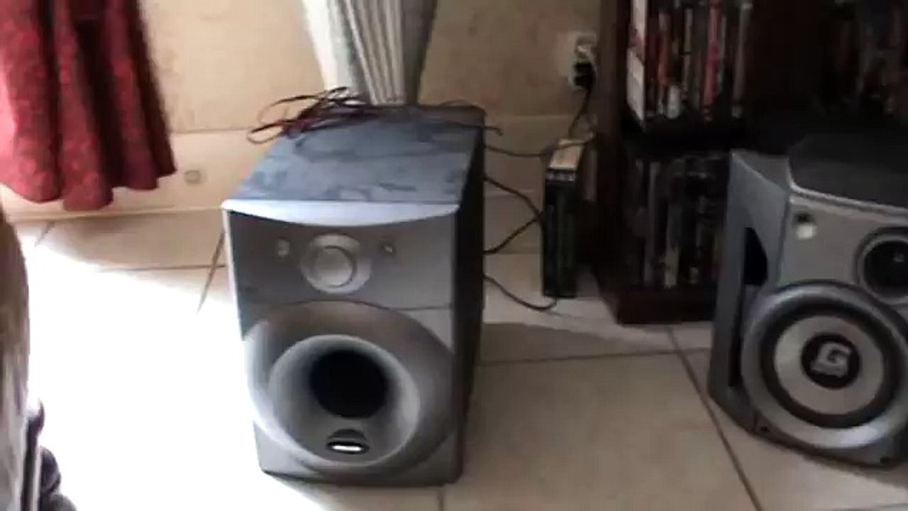 Philips FW570C hifi system + caisson subwoofer (1)