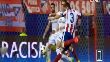 Dani Carvajal Bites and Hits Mario Mandzukic
