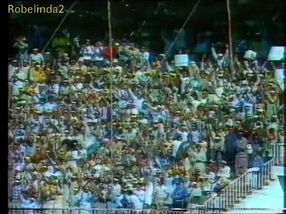 3 crazy Imran Khan deliveries, floors Aussies 1987 World Cup - YouTube