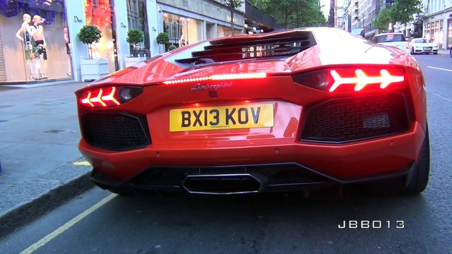 Crazy Lamborghini Aventador Ride - Brutal Accelerations, Downshifts and Revs in the City