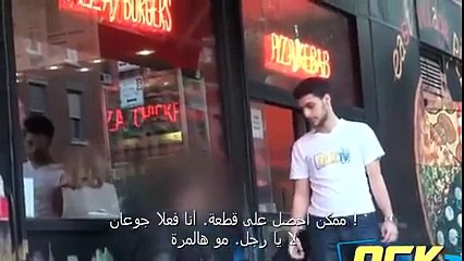 فيديو تدمع عيناك لمشاهدته قمة الإنسانية