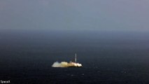 Dunya News - Incredible footage shows SpaceX Falcon rocket crash landing