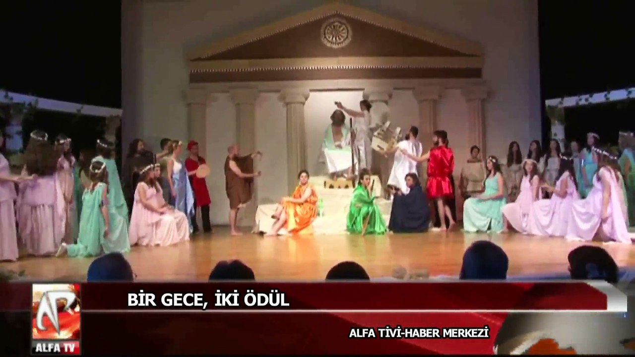 Bir gece, iki ödül