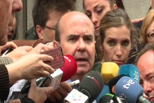 Zarrías defiende la legalidad de los expedientes