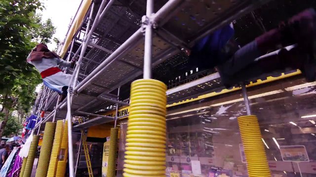 Assassin's Creed Unity Meets Parkour in Real Life - 4K!