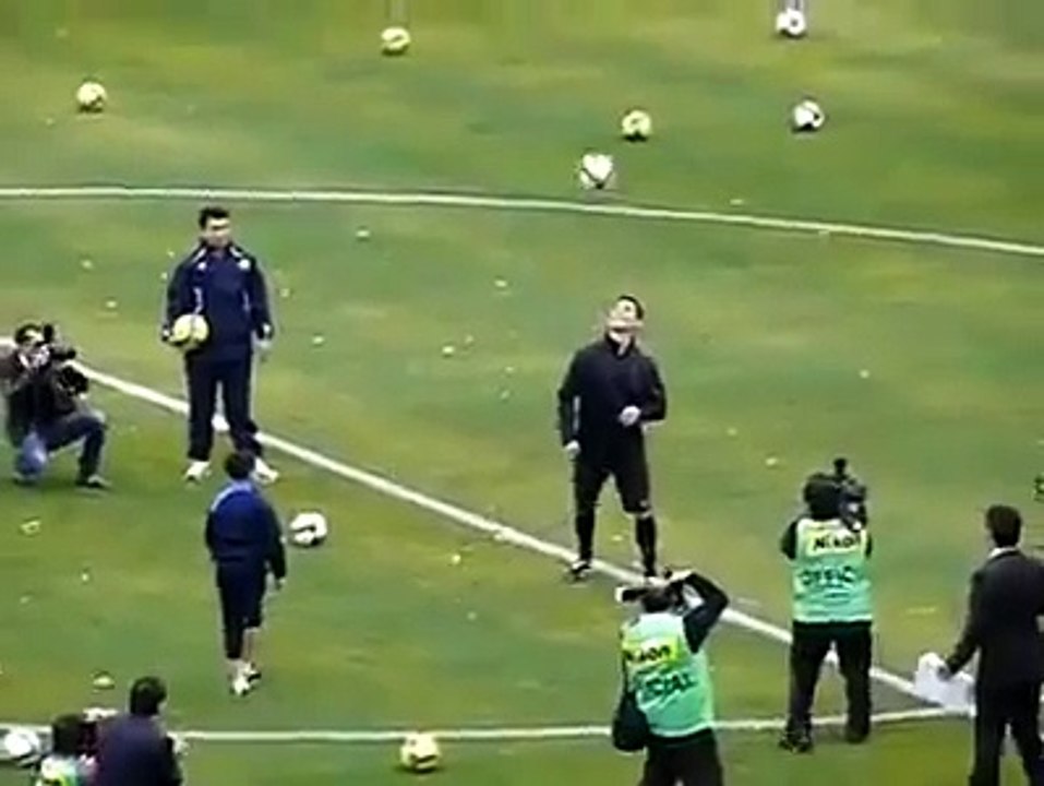 الطفل المغربي الذى احرج كرستيانو رونالدو