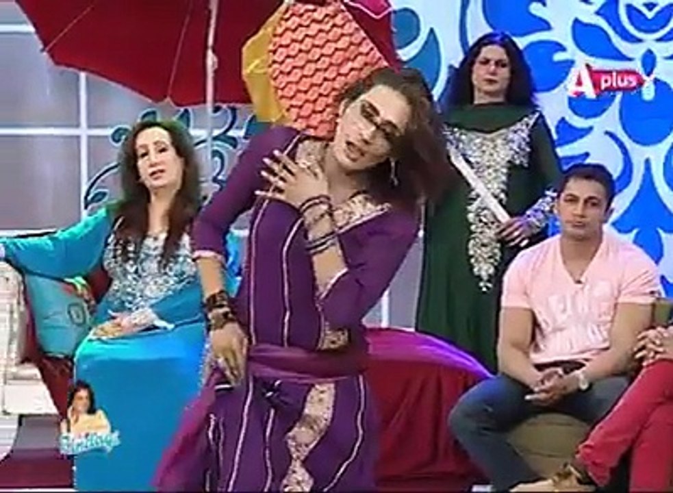 یہ ڈانس چیک کر کے بتاو