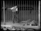 Charlie Chaplin : Aslan Kafesi Sahnesi