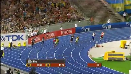 Usain Bolt 19.19 new WORLD RECORD 200M Berlin 2009 [HQ]