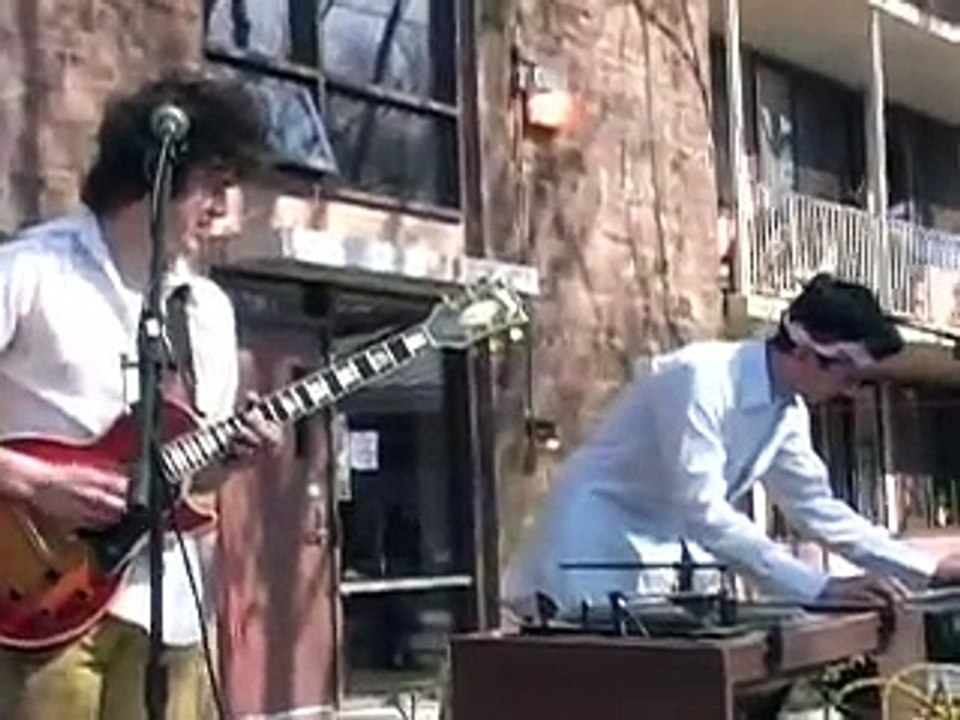 MGMT - This Must be the Place (Talking Heads)